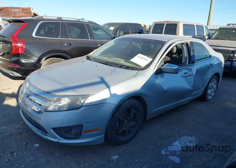 2010 Ford Fusion Se z USA, uszkodzony, nr VIN 3FAHP0HG1AR266022